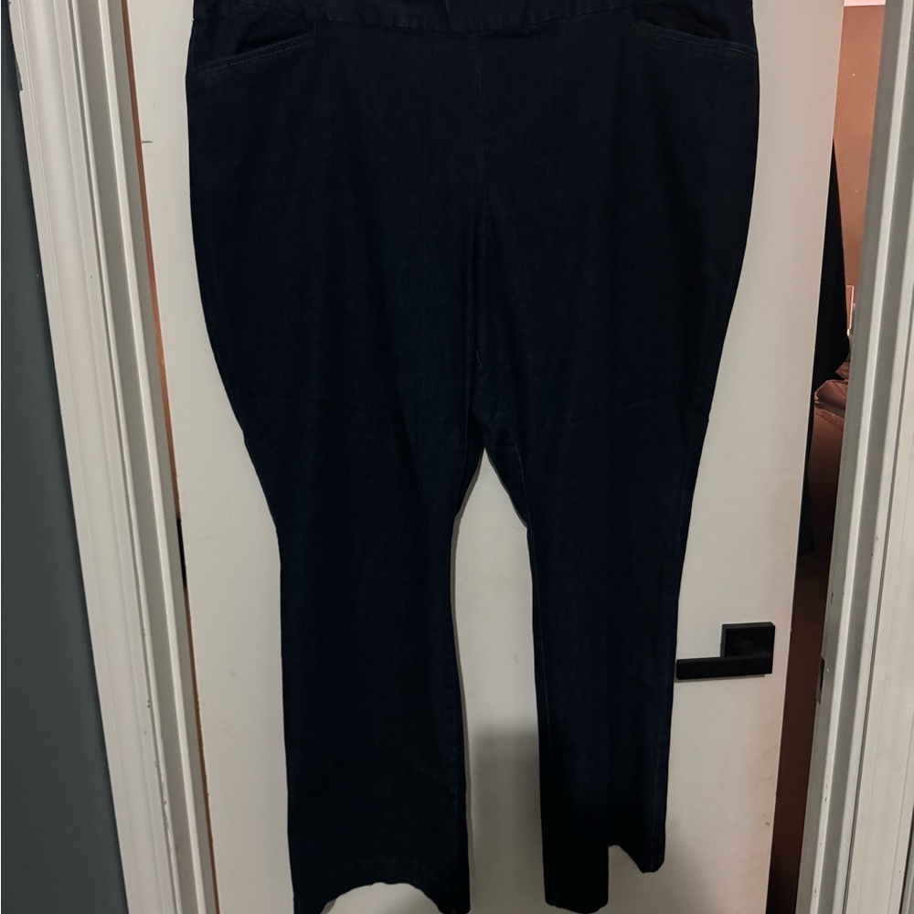 Croft & Barrow Women's Navy Straight Leg stretch trouser jeans